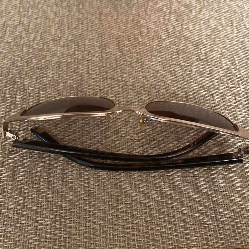 Sun glasses - Picture 7 of 9